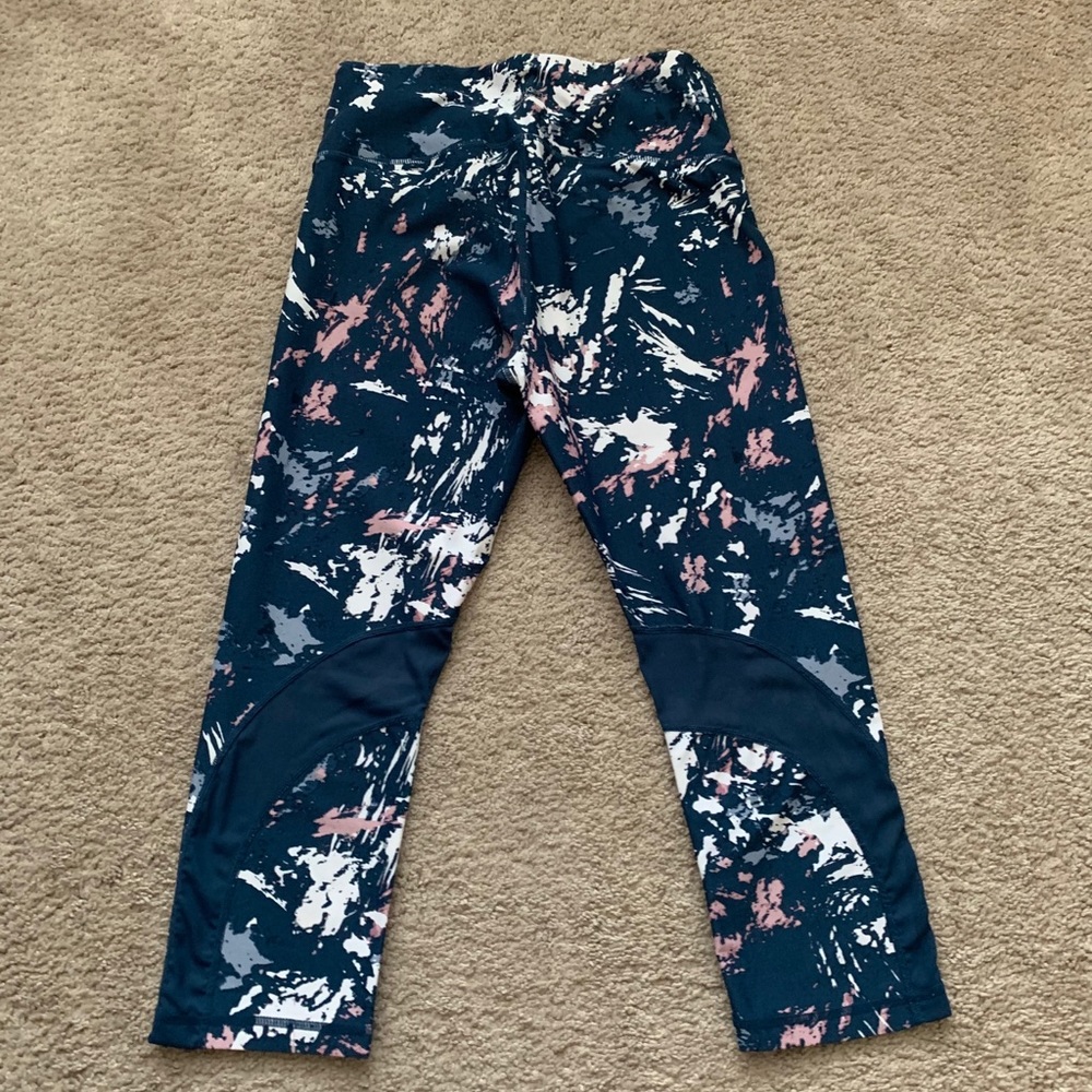 Calvin Klein Capri Tights.